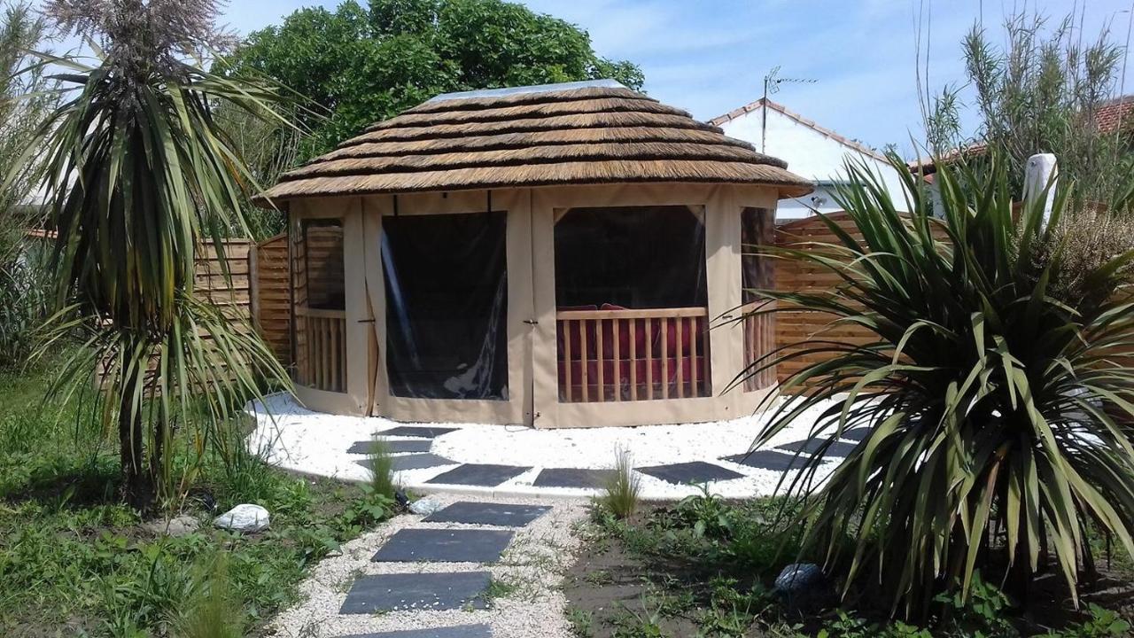 Mas Albert Espelly Saintes-Maries-de-la-Mer Exterior photo